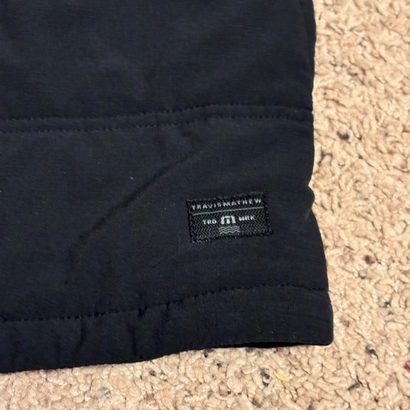 Travis Mathew Black Puffer Vest XL - Picture 5 of 7